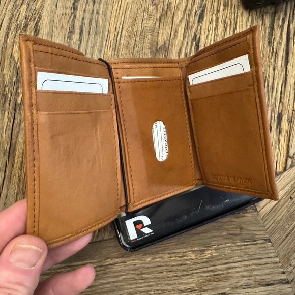 Rico Industries NBA Miami Heat 3 Tri Fold Leather Wallet NEW - Picture 2 of 2